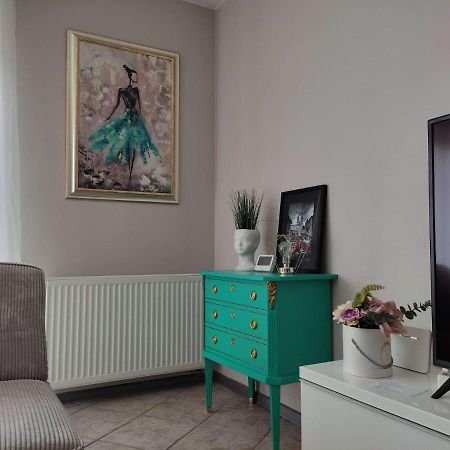 Apartments Near Old Town With Private Parking 카우나스 외부 사진