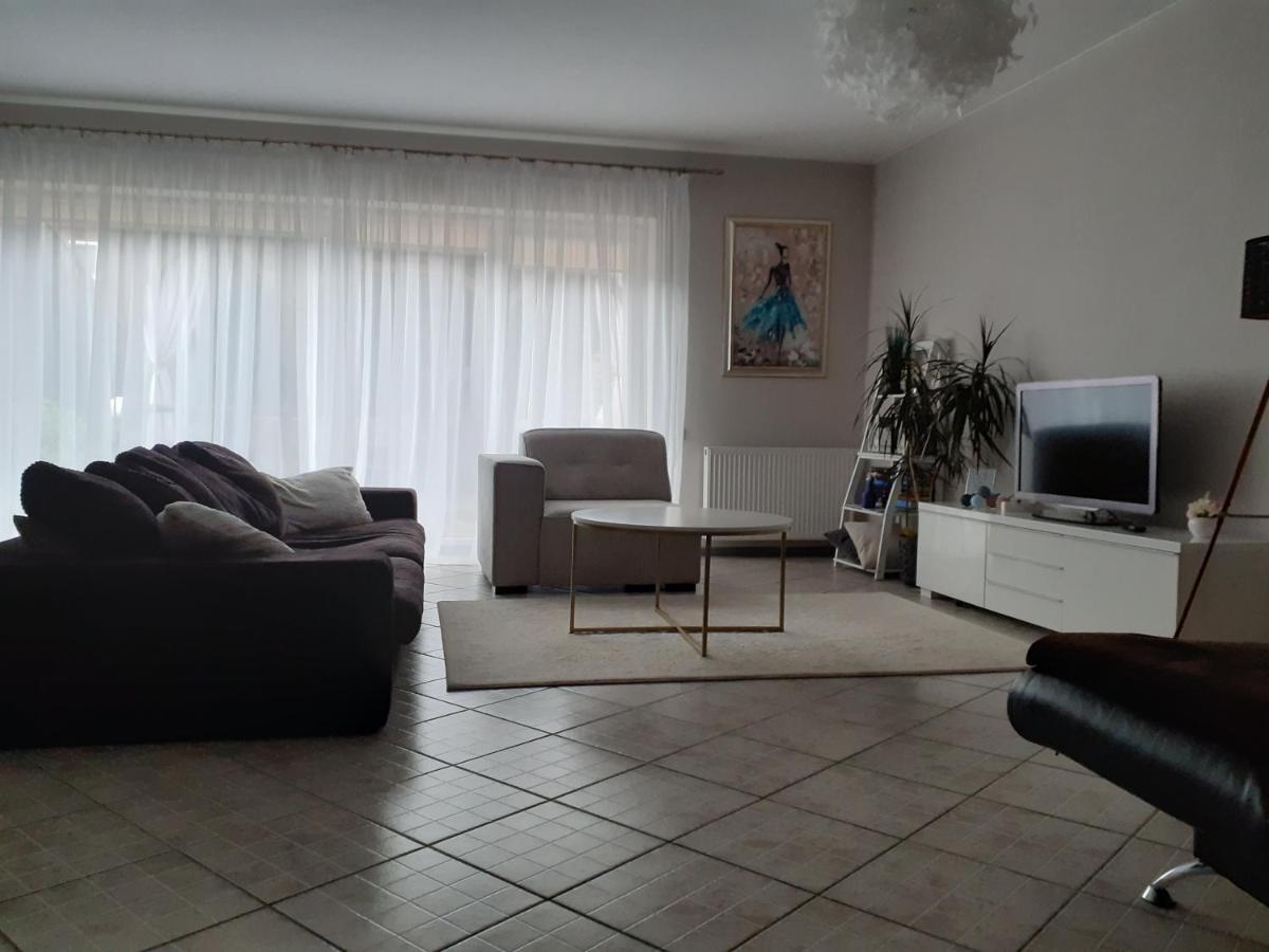 Apartments Near Old Town With Private Parking 카우나스 외부 사진